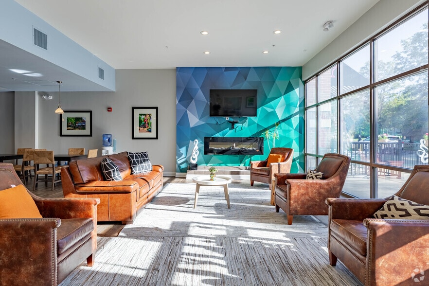 More Photos Of 110 S 2nd St, Loveland Apartments For Lease