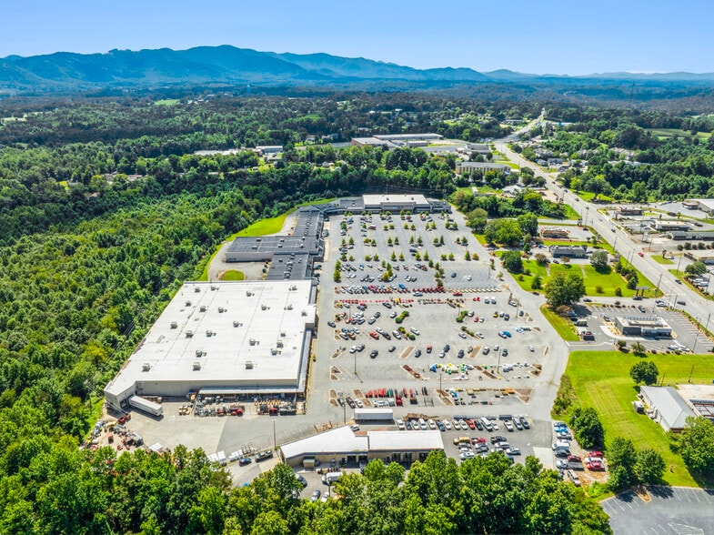 More Photos Of 1247 Burkemont Ave, Morganton Unknown For Lease