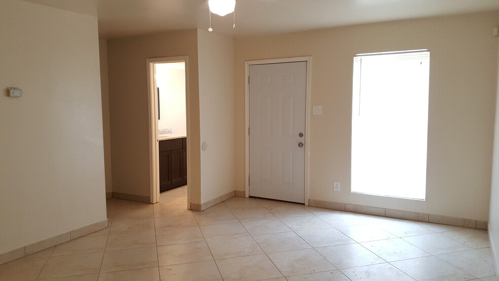 More Photos Of 12318 Ormandy St, Houston Apartments For Sale