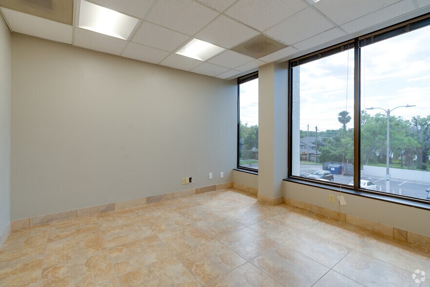 More Photos Of 616 E Altamonte Dr, Altamonte Springs Medical For Sale