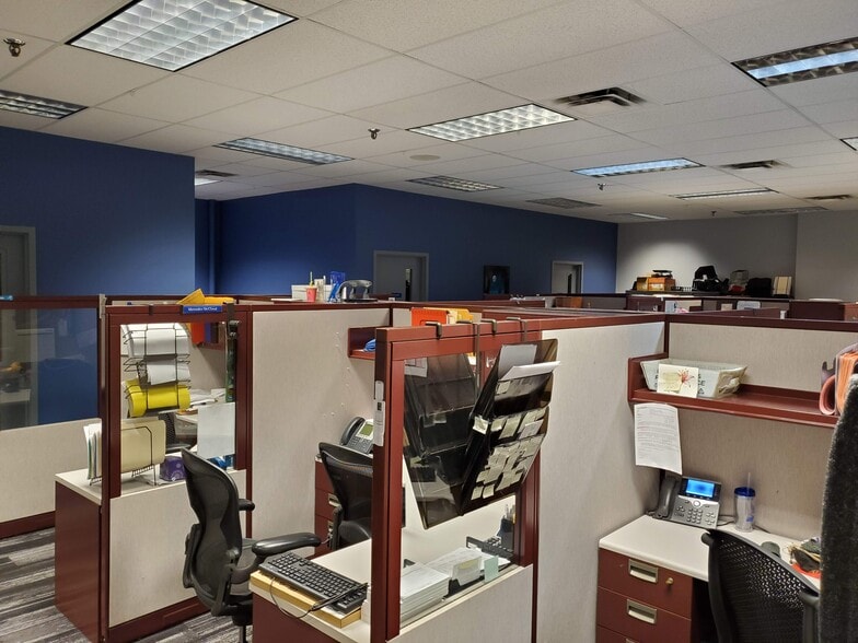 More Photos Of 404 Brock Dr, Bloomington Office For Sale