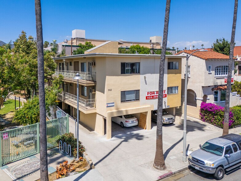More Photos Of 5923 Carlton Way, Los Angeles Apartments For Sale
