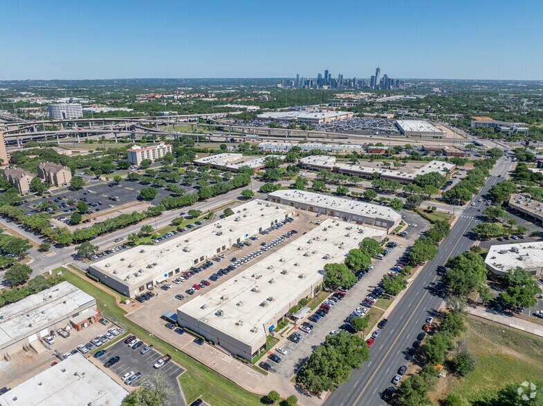 More Photos Of 2157-2191 Woodward St, Austin Unknown For Lease
