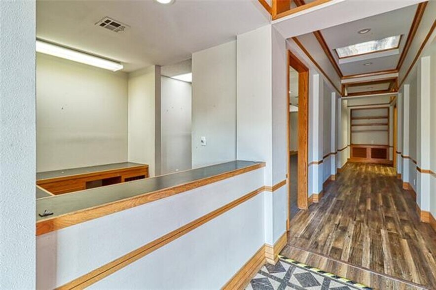 More Photos Of 111-117 S Main St, Eufaula Office For Sale