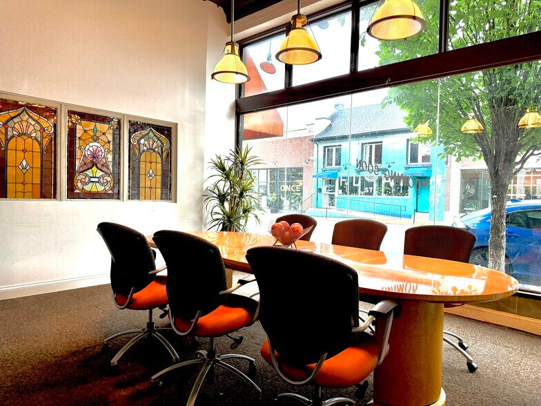 More Photos Of 3024 Locust St, Saint Louis Storefront For Sale
