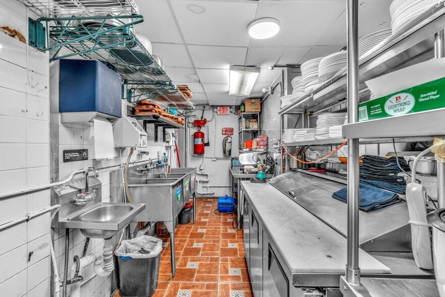 More Photos Of 365 N Royal Poiciana Blvd, Miami Springs Restaurant For Sale