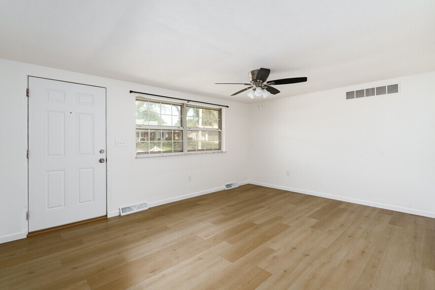 More Photos Of 210 Anderson Ln, Belleville Multifamily For Sale