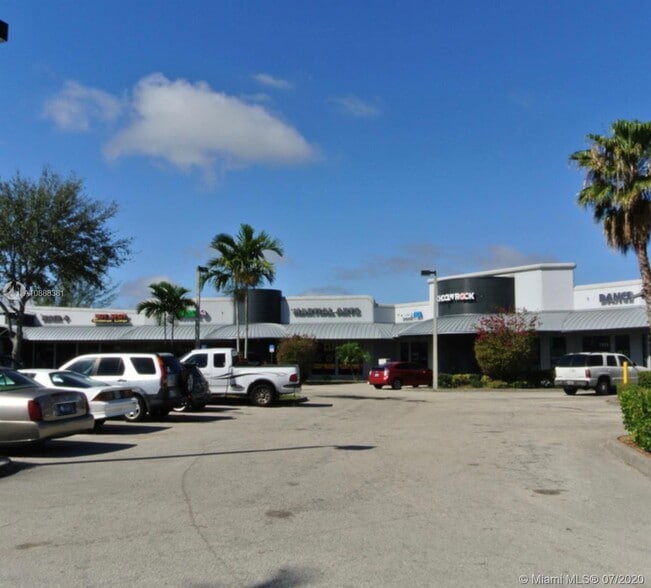 More Photos Of 7427-7451 S Military Trl, Lake Worth Unknown For Lease
