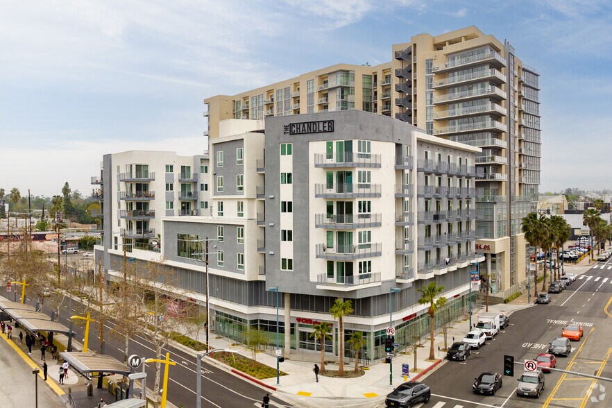 Primary Photo Of 11311 Chandler Blvd, North Hollywood Apartments For Lease