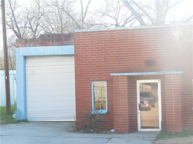 More Photos Of 181 Saluda St, Chester Warehouse For Lease