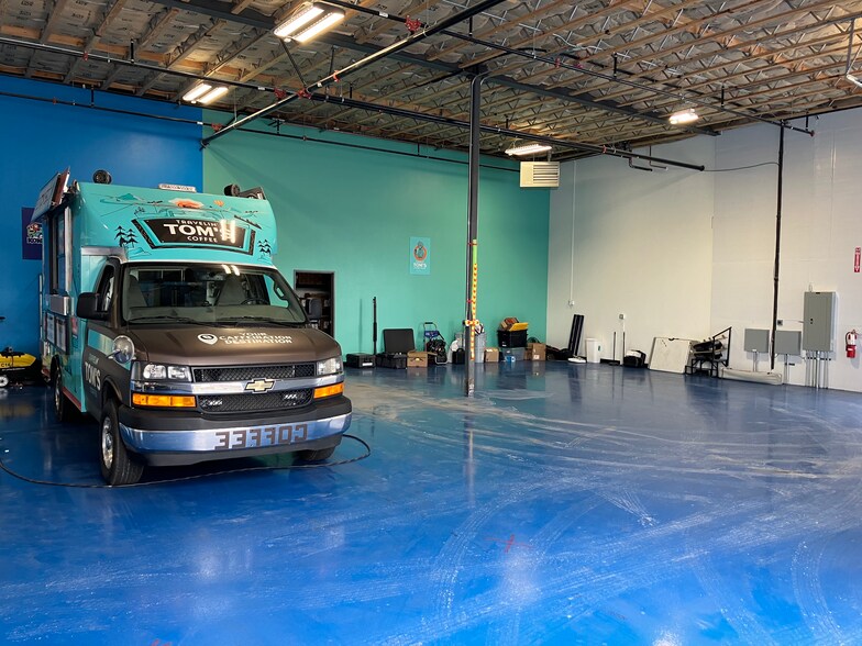 More Photos Of 3770 Barron Way, Reno Warehouse For Lease