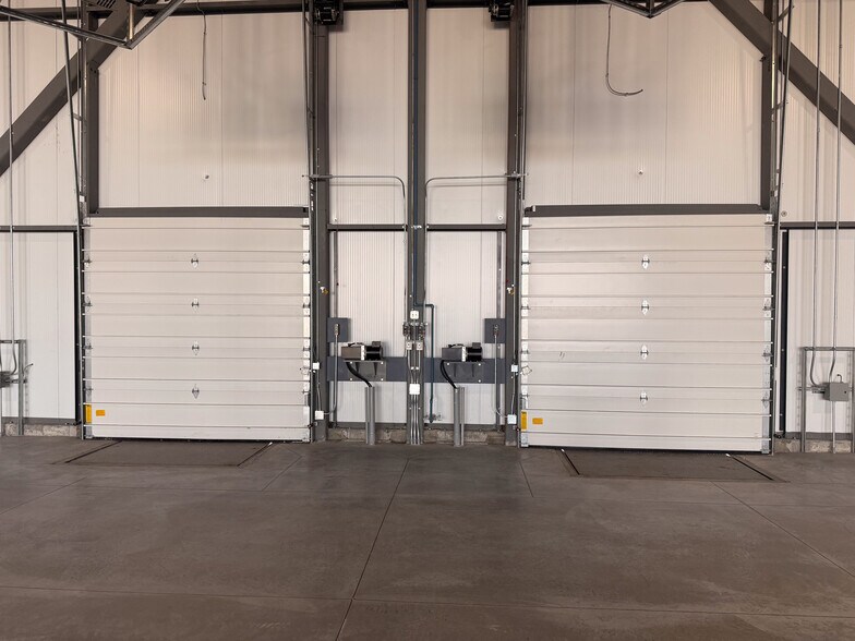 More Photos Of 52-54 Racine St, Casselman Warehouse For Sale