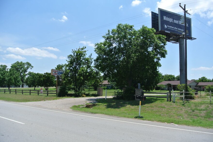 More Photos Of 1060 S Burleson Blvd, Burleson Land For Sale