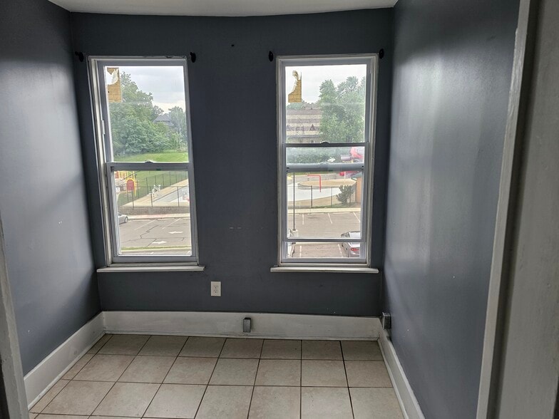 More Photos Of 3636 Reading Rd, Cincinnati Apartments For Sale