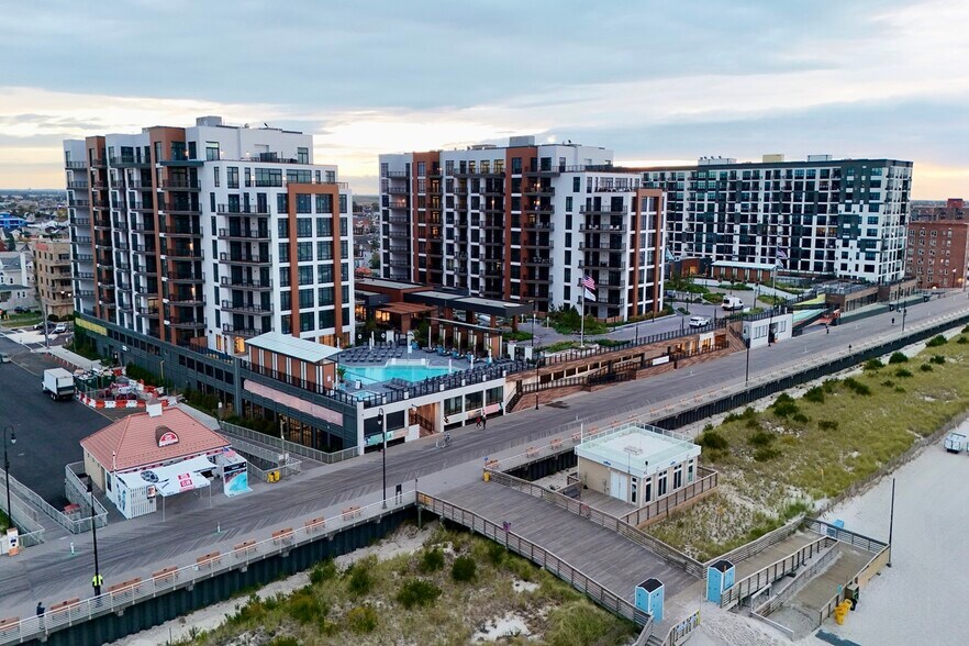 Primary Photo Of 100-190 E Broadway, Long Beach Apartments For Lease