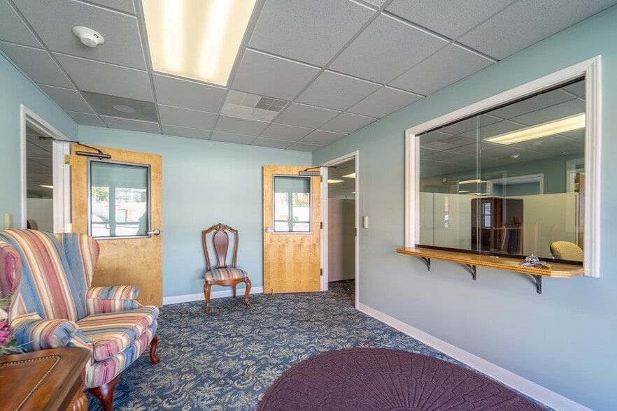 More Photos Of 189 E Palmer St, Franklin Office For Sale