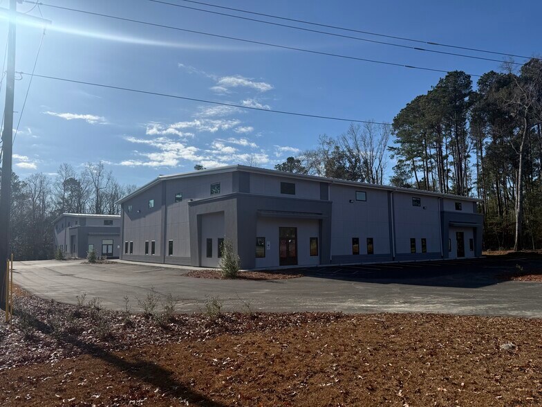 More Photos Of 9501 Palmetto Commerce Pky, Ladson Distribution For Lease