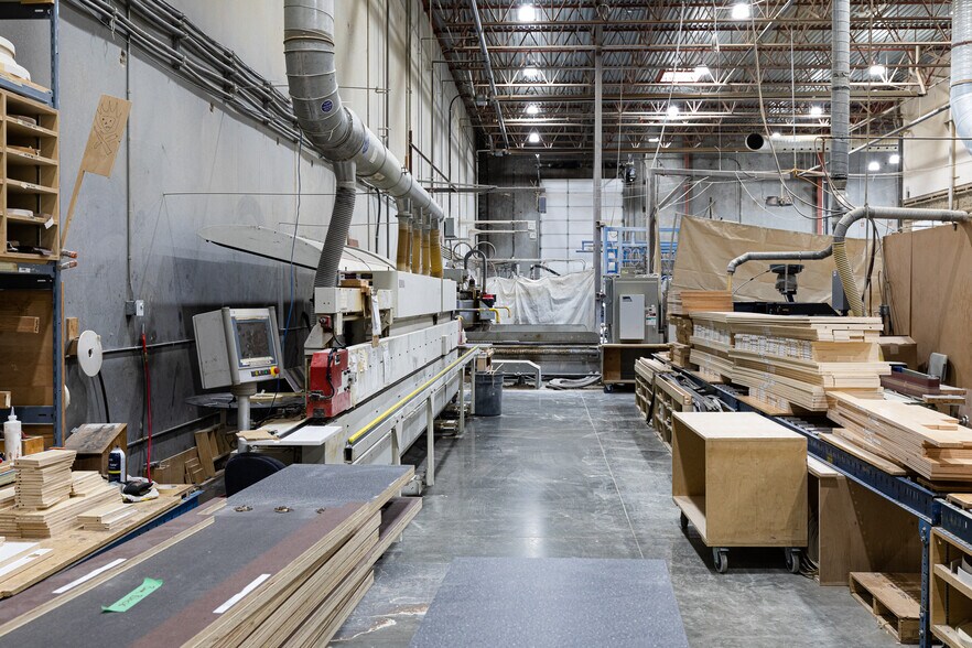 More Photos Of 30781 Simpson Rd, Abbotsford Warehouse For Lease