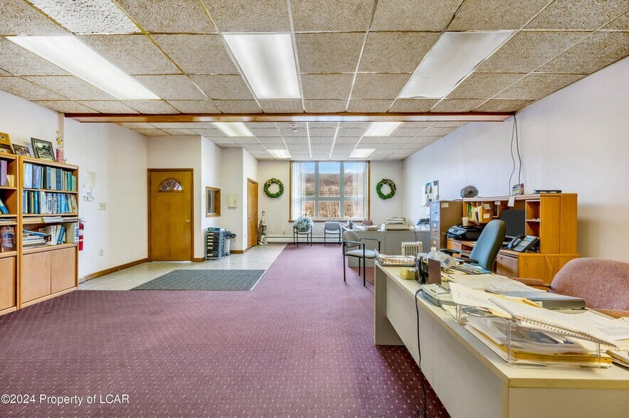 More Photos Of 1001 W Centre St, Mahanoy City Warehouse For Sale