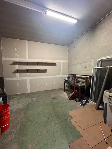 More Photos Of 1306 Broadway, Albany Manufacturing For Sale
