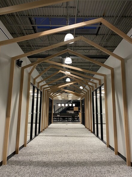 More Photos Of 137 Glasgow St, Kitchener Coworking Space