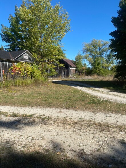 More Photos Of 5052 Reynolds Rd, Sturgeon Bay Flex For Sale