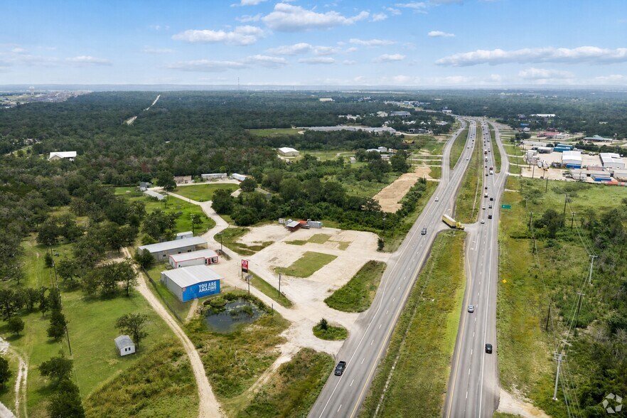 More Photos Of 1360 Highway 71 W, Bastrop Land For Lease