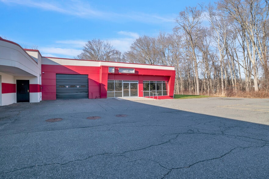More Photos Of 253 Greenfield Rd, South Deerfield Auto Dealership For Sale
