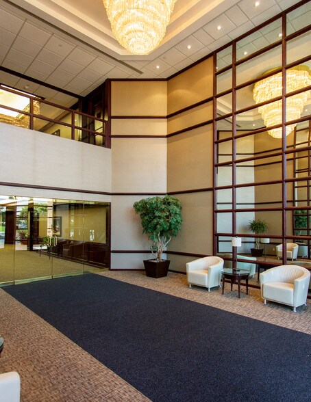 More Photos Of 4601 Westown Pky, West Des Moines Office For Lease