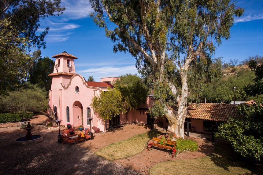 More Photos Of 13500 N Oracle Rd, Tucson Specialty For Sale