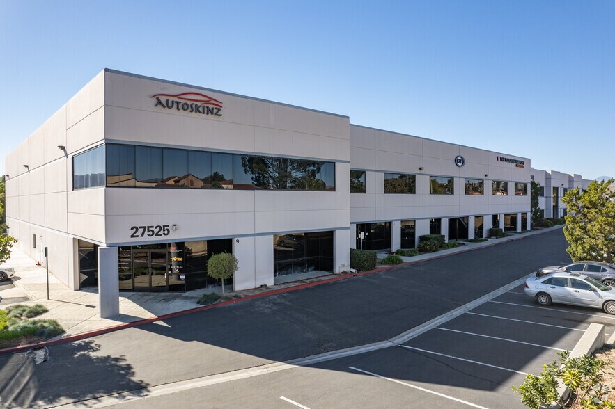 Primary Photo Of 27525 Newhall Ranch Rd, Valencia Warehouse For Lease