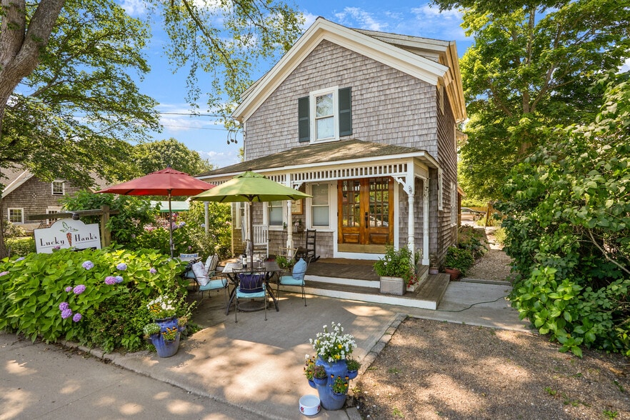 Primary Photo Of 218 Upper Main St, Edgartown Flex For Sale