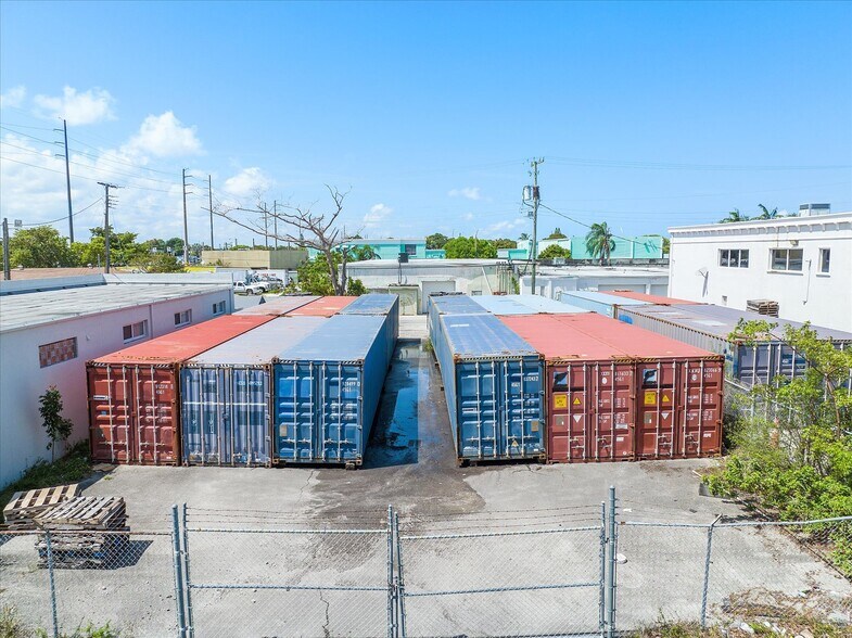 More Photos Of , Hollywood Unknown For Sale