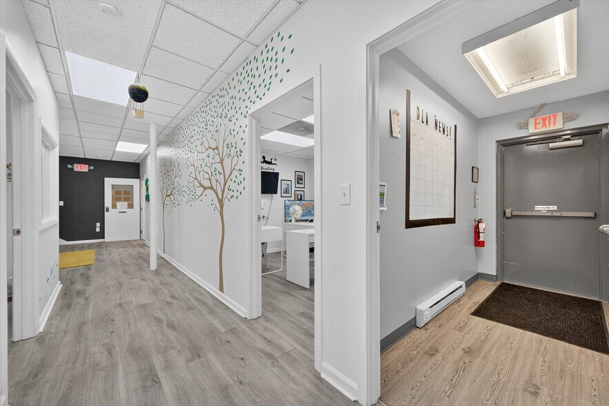 More Photos Of 515-527 Route 22, Pawling Loft Creative Space For Sale
