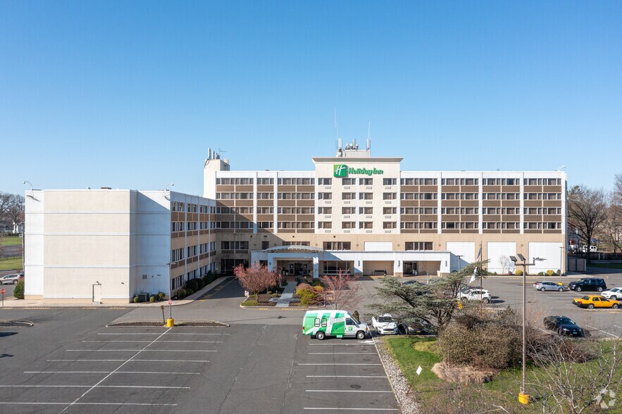 More Photos Of 36 Valley Rd, Clark Hotel For Sale