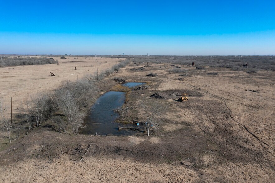 More Photos Of 1226 San Marcos Hwy, Luling Land For Sale