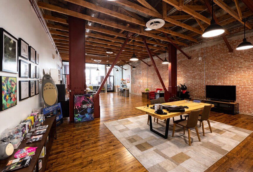 More Photos Of 5715-5717 N Figueroa St, Los Angeles Storefront For Lease