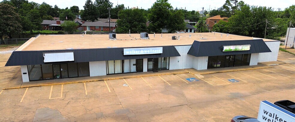 Primary Photo Of 1219-1223 N Broadway Ave, Moore General Retail For Lease