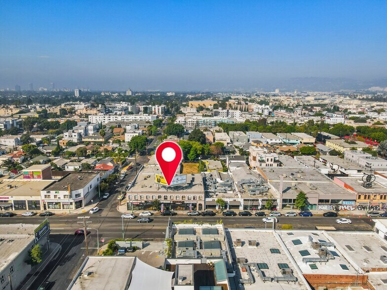 More Photos Of 4905-4913 Clinton St, Los Angeles Apartments For Lease