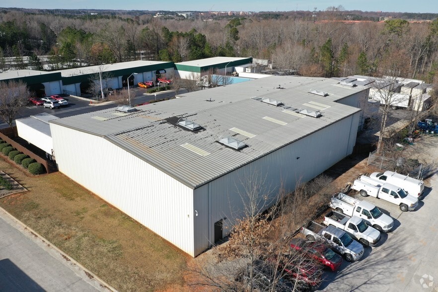 More Photos Of 1406 Smith Reno Rd, Raleigh Warehouse For Lease