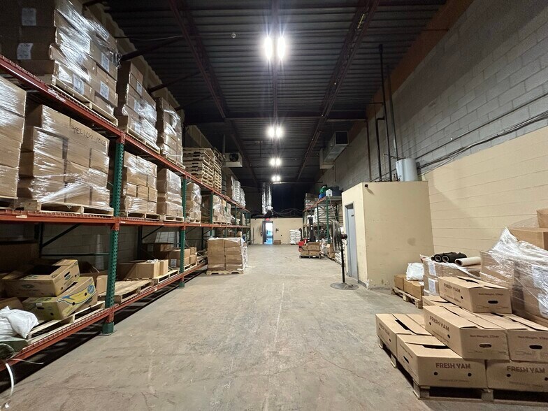 More Photos Of 2660-2678 Lancaster Rd, Ottawa Warehouse For Sale