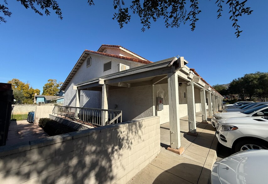 More Photos Of 2933 The Villages Pky, San Jose Bank For Lease