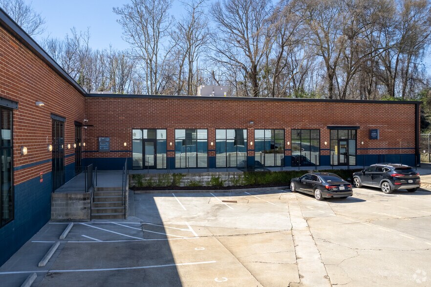 More Photos Of 1218 Menlo Dr NW, Atlanta Unknown For Lease