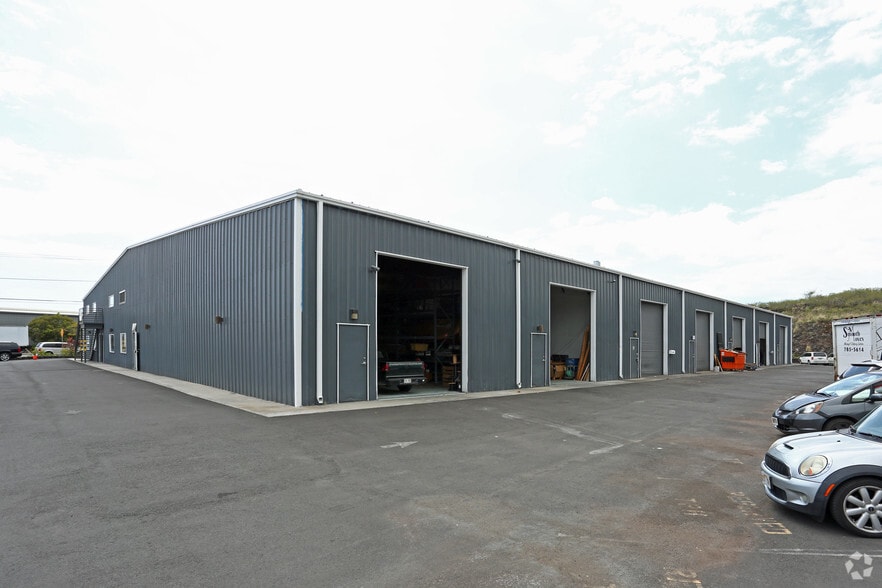 Primary Photo Of 74-567 Honokohau St, Kailua Kona Warehouse For Sale