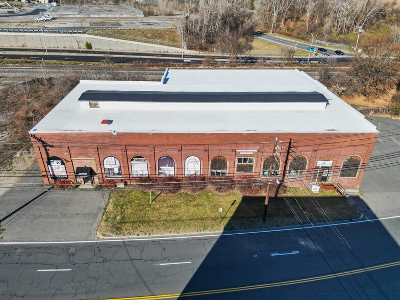 More Photos Of 1311 East St, Pittsfield Warehouse For Sale