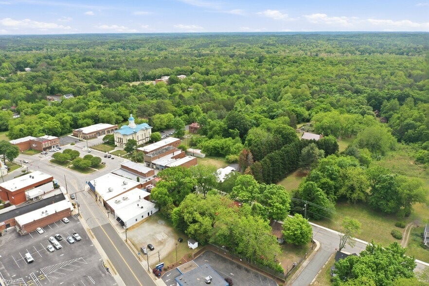 More Photos Of 43 Main W St, Yanceyville Office For Sale