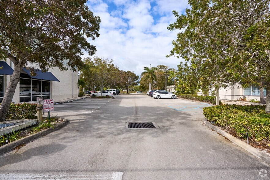 More Photos Of , Delray Beach General Retail For Sale