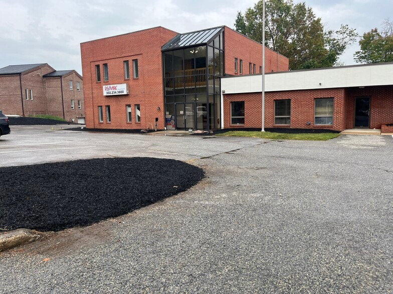 More Photos Of 660 Yorklyn Rd, Hockessin Medical For Lease
