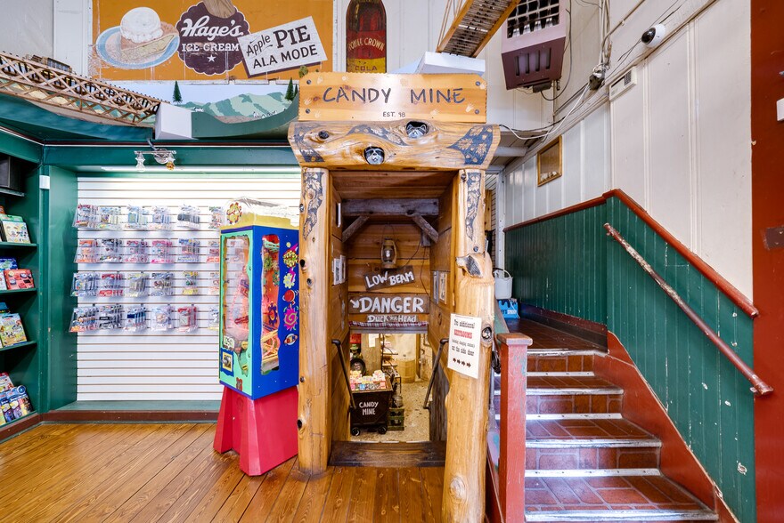 More Photos Of 2130-2134 Main St, Julian Storefront For Sale