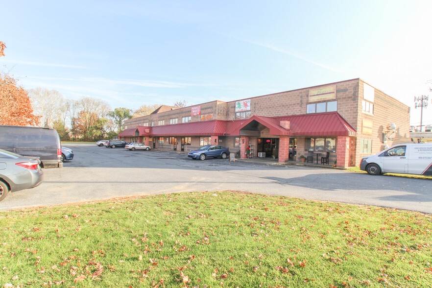 Primary Photo Of 2980 Linden St, Bethlehem Storefront Retail Office For Lease